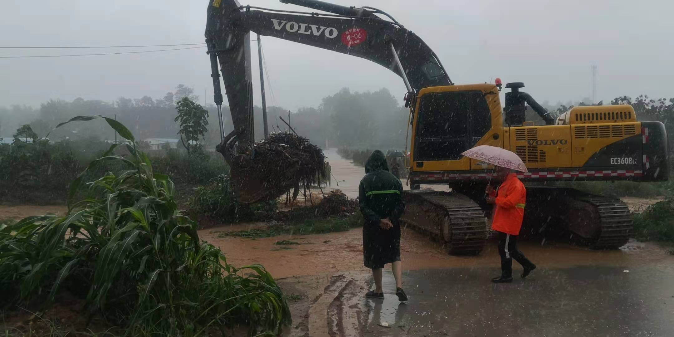 宏大人心系河南∣風(fēng)雨面前，我們一起扛！